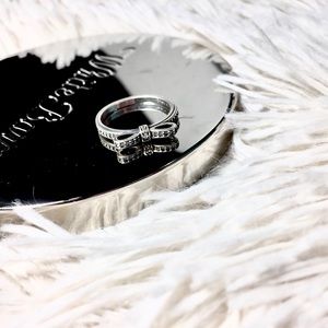 Pandora Sparkling Bow ring 50%!!!!!